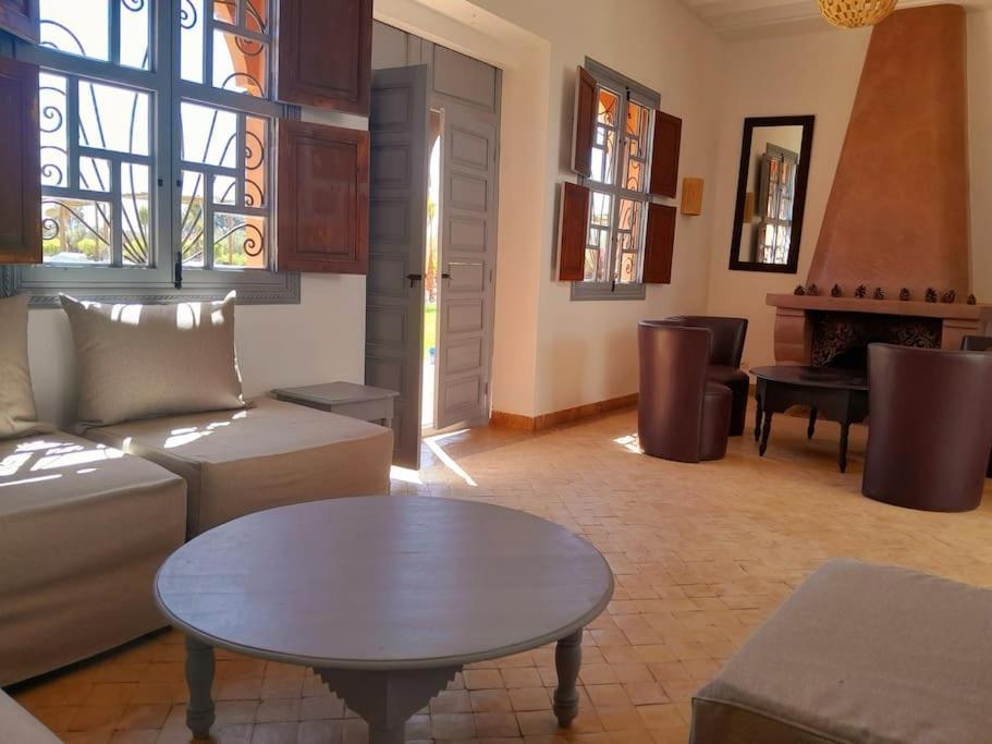 Villa Agora, Villa A La Campagne Proche Marrakech Sidi Abdallah Ghiat Eksteriør billede